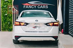 نيسان ألتيما